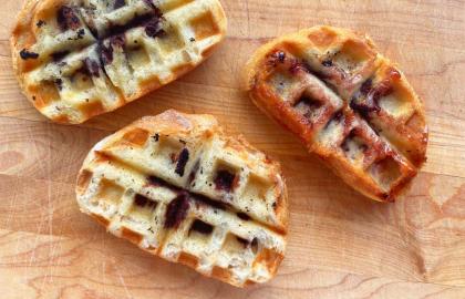 Bạn nên làm bánh mì kẹp sô cô la bánh quế