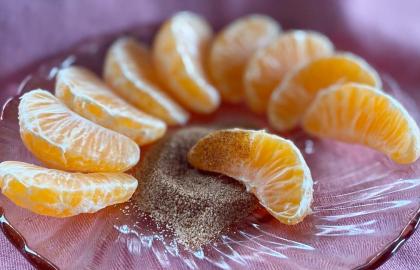 Tôi đang cầu xin bạn nhúng một quả quýt vào đường quế