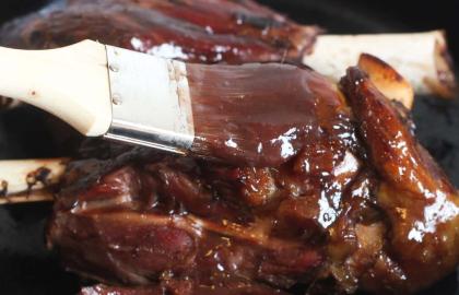 Công thức làm nước sốt thịt hai thành phần này ngon với mọi loại thịt