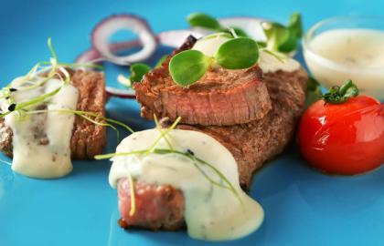 Tạo một phiên bản lười biếng của món Sốt hành tây kiểu Pháp cổ điển này