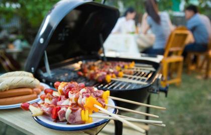 Cách giữ thức ăn không bị dính vào vỉ nướng của bạn