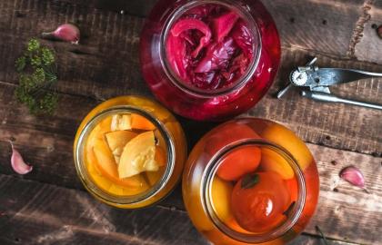 Chống lại sự ảm đạm của mùa đông với những món dưa chua trái cây này