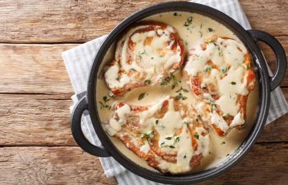 Làm món Beurre Blanc mùa thu với táo và xô thơm