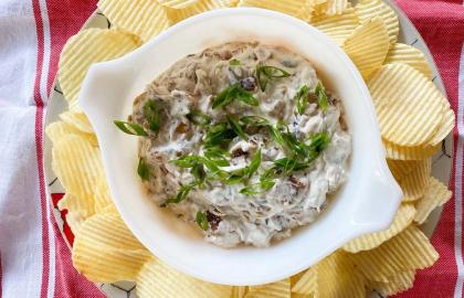 Ba cách để làm món nhúng hành tây ngon hơn