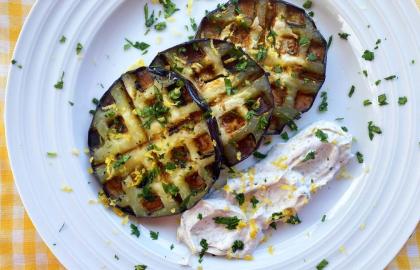 Bánh quế Một ít cà tím để thưởng thức món nướng 