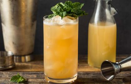 Orgeat này sẽ nâng tầm đồ uống Tiki tại nhà của bạn