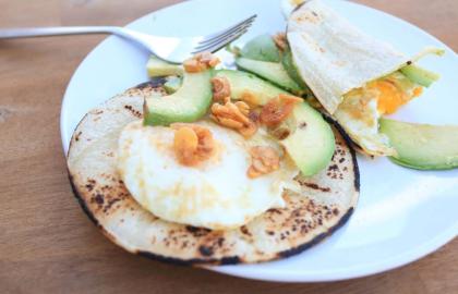 Luôn mang theo món tỏi chiên dễ làm này