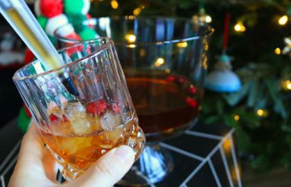 Đặt một chiếc Baster Thổ Nhĩ Kỳ vào Punch Bowl của bạn