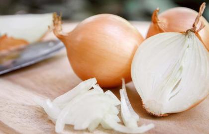 Các loại rau bạn có thể cắt trước (và những loại bạn không nên cắt)