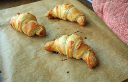 Hãy biến mình thành 'Bánh sừng bò của Faker'