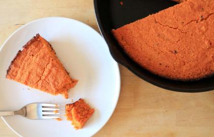 Phá vỡ truyền thống với món bánh ngô sốt cà chua nóng này