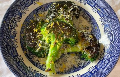 Tất cả những đứa trẻ tuyệt vời đang đập vỡ bông cải xanh