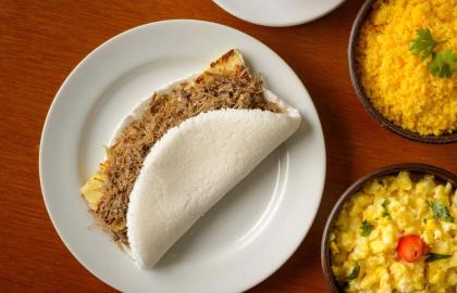 Làm Vỏ Khoai Mì Giòn Chỉ Với Hai Nguyên Liệu