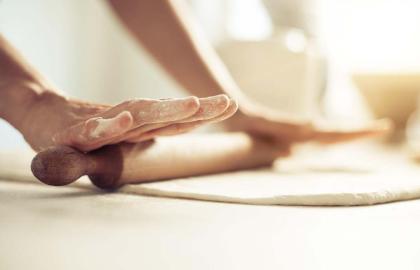 Tiết kiệm bột bánh nướng mềm, tan chảy với một túi rau đông lạnh