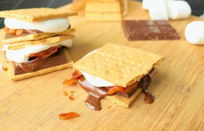 S'mores của bạn đang cầu xin thịt xông khói