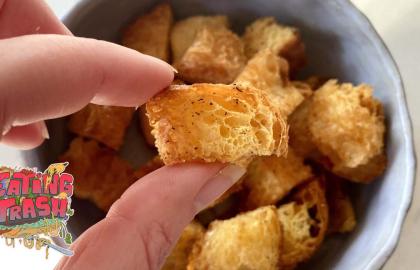 Bánh sừng bò chiên trong không khí Tạo nên những chiếc bánh mì nướng ngon nhất