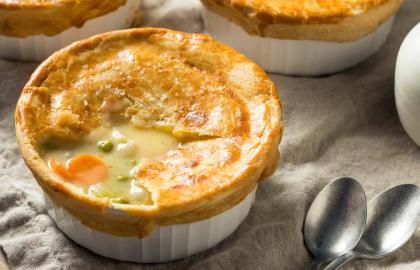 Làm món bánh gà lười ngon nhất từ ​​một lon súp