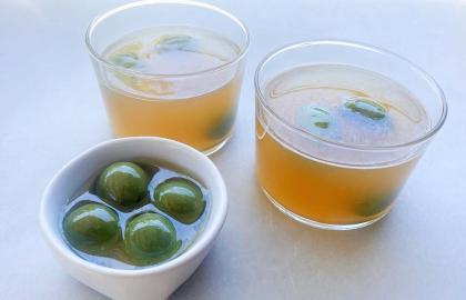 Cho một ít ô liu vào cốc bia dở tệ của bạn