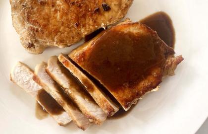 Làm nước sốt không chứa rượu với Coca-Cola và giấm