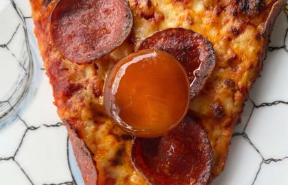 Bạn nên chữa lòng đỏ trứng trong nước tương