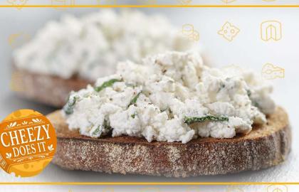 Biến Ricotta kem thành phô mai bào cứng