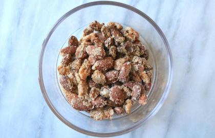 Cách làm kẹo hạt mà không bị bỏng dù chỉ một lần