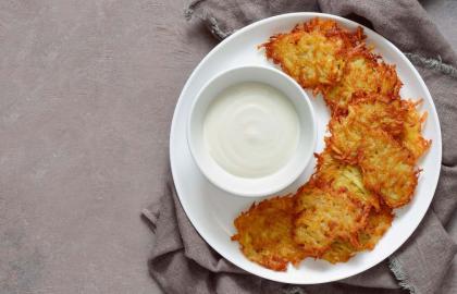 Tại sao bạn nên làm món Latkes bằng khoai tây và không có gì khác