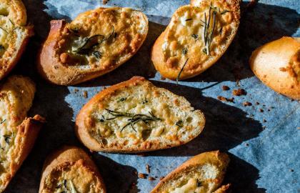 Make Fromage Fort, Món phết phô mai làm bằng phế liệu