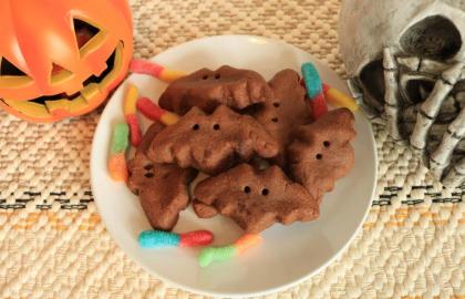 Bữa tiệc Halloween của bạn cần những chiếc bánh quy bơ đậu phộng sô cô la dơi này