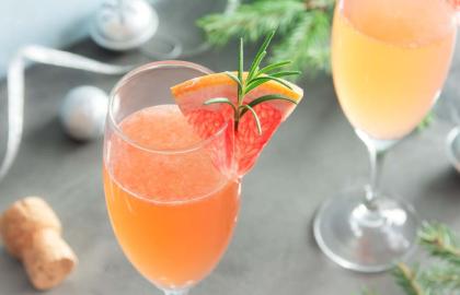 Nâng tầm buổi sáng Giáng sinh của bạn Mimosa với Cocktail Bitters