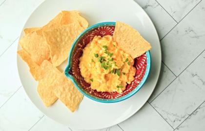 Trứng bác kem tạo thành món nhúng ngon đến bất ngờ