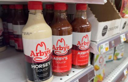 Mua nước sốt đồ ăn nhanh theo chai