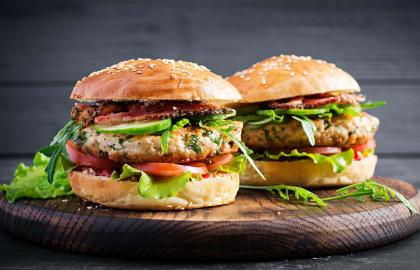 Ba cách để làm một chiếc bánh mì kẹp thịt gà tây ngon ngọt hơn