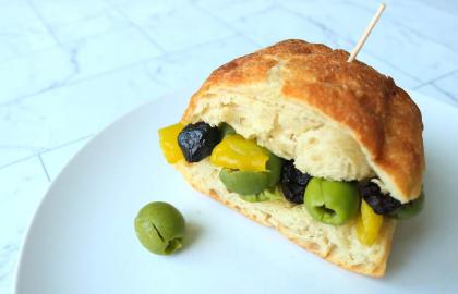 Bánh sandwich ô liu là câu trả lời cho vấn đề về bánh sandwich mùa hè