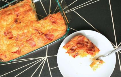 Bắt đầu buổi sáng của bạn ngay với món thịt xông khói, trứng và bánh kếp phô mai soong