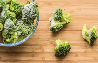 Cách nướng bông cải xanh đông lạnh mà không bị sũng nước