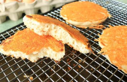 Những người yêu thích phô mai giòn hãy vui mừng, bạn có thể Frico bánh kếp của bạn