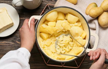 Hấp khoai tây nghiền của bạn để có khoai tây nghiền nhanh hơn