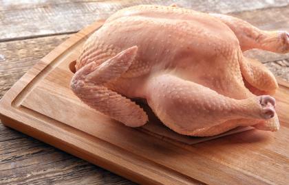 Tại sao bạn không nên để thịt gà tây trong Lễ tạ ơn của mình trên quầy để rã đông