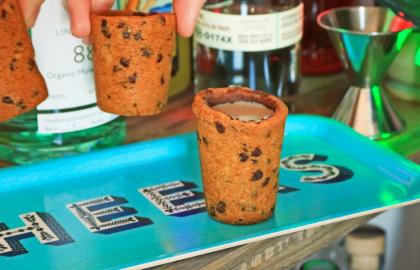 Những cốc bánh quy trong ngày lễ mang lại niềm vui cho những người thích uống rượu cũng như những người thích uống rượu