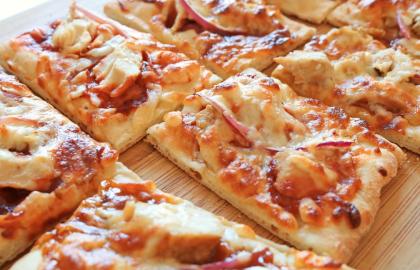 Đây là những loại nước sốt BBQ ngon nhất cho Pizza