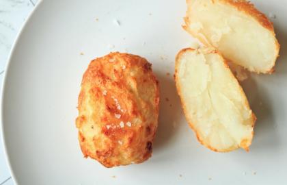 Công thức khoai tây nướng siêu vi này có vị giống như món khoai tây chiên kiểu Pháp khổng lồ