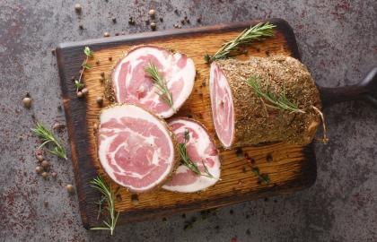 Các loại thịt xông khói khác nhau đáp ứng mọi nhu cầu về vị mặn, khói của bạn